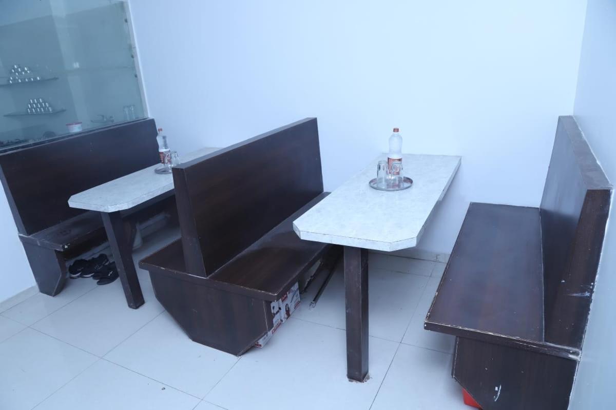 Hotel Kewal Inn Jālgaon Zewnętrze zdjęcie